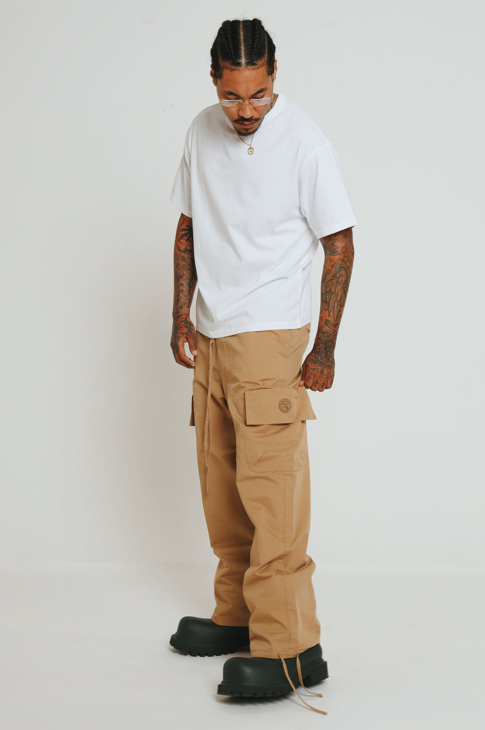 Essential Baggy Cargo Pants (Khaki)