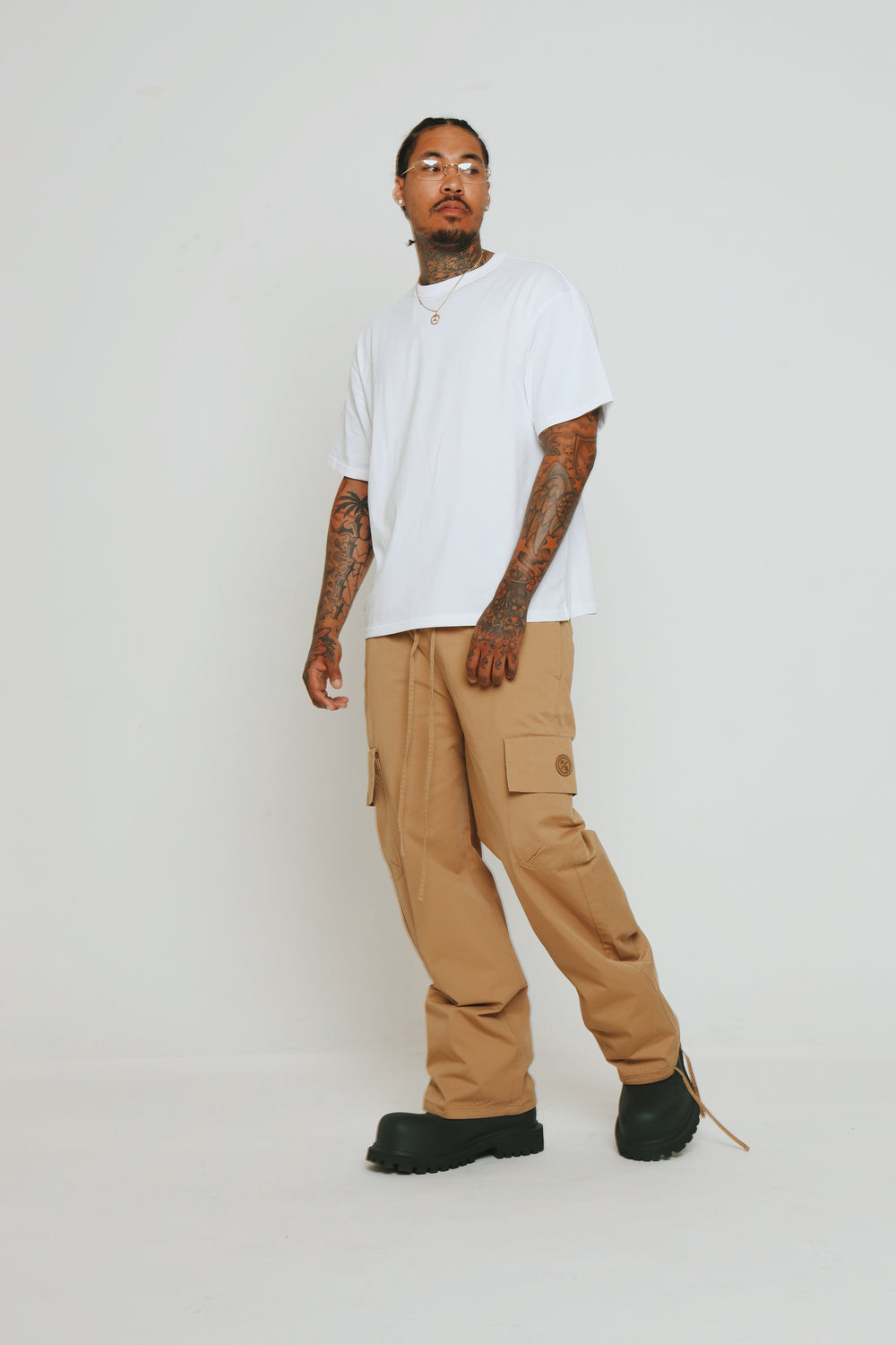 Essential Baggy Cargo Pants (Khaki)