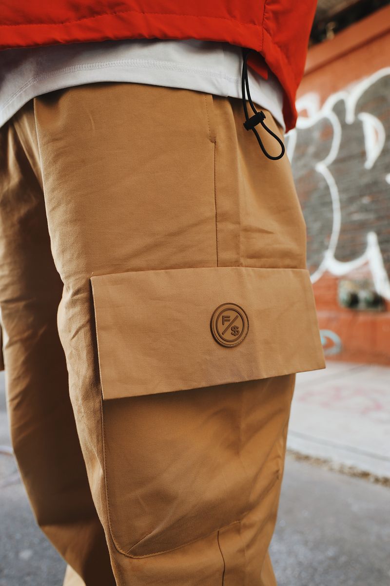 Essential Baggy Cargo Pants (Khaki)