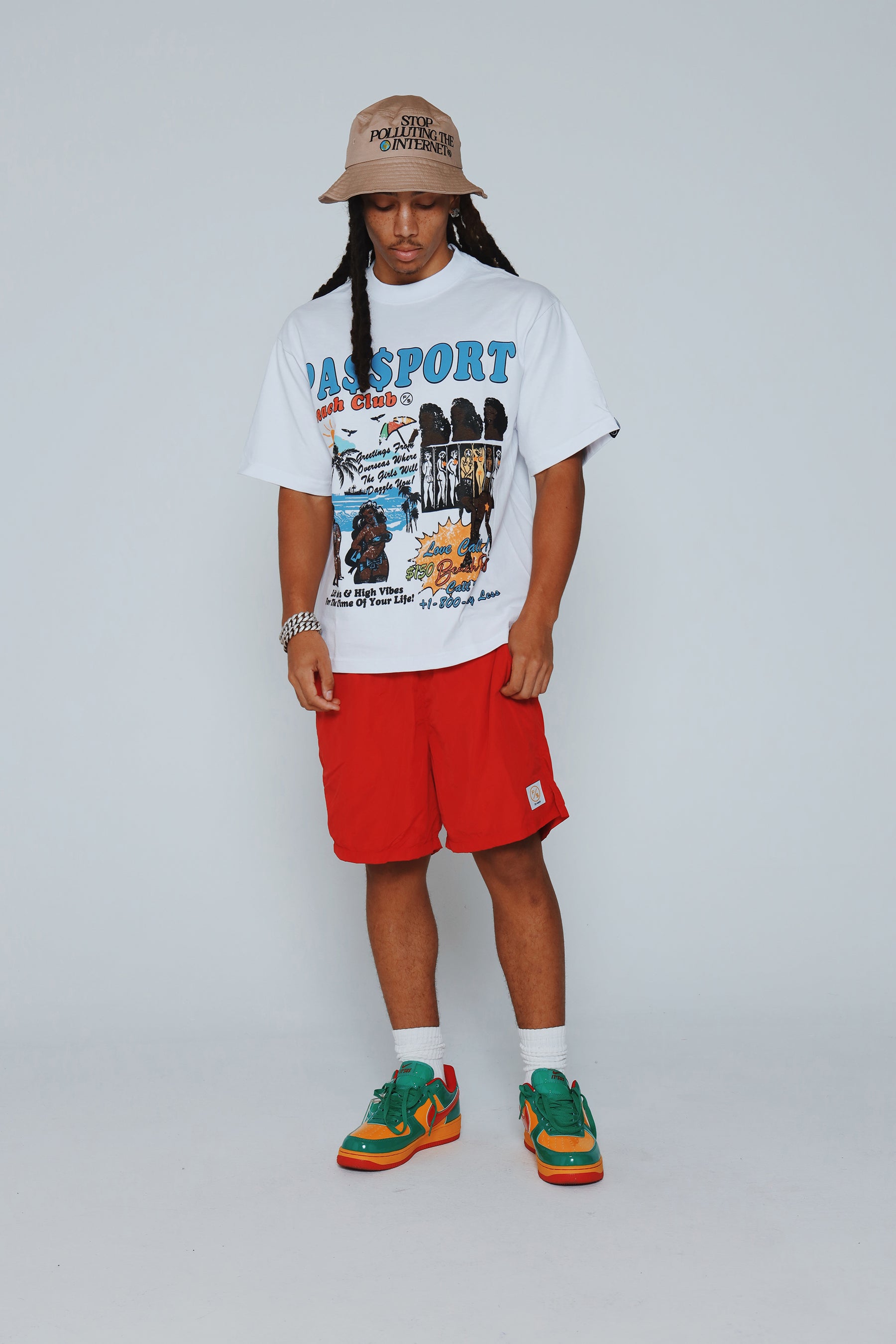 Passport Bros (White - Oversize Crop)